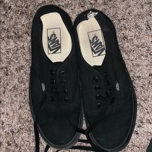 all black vans